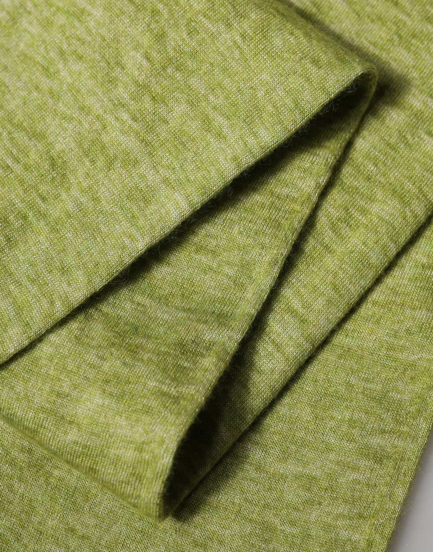 Dolce & Gabbana Green Cashmere Knitted Neck Foulard 280cm x11cm Men Scarf