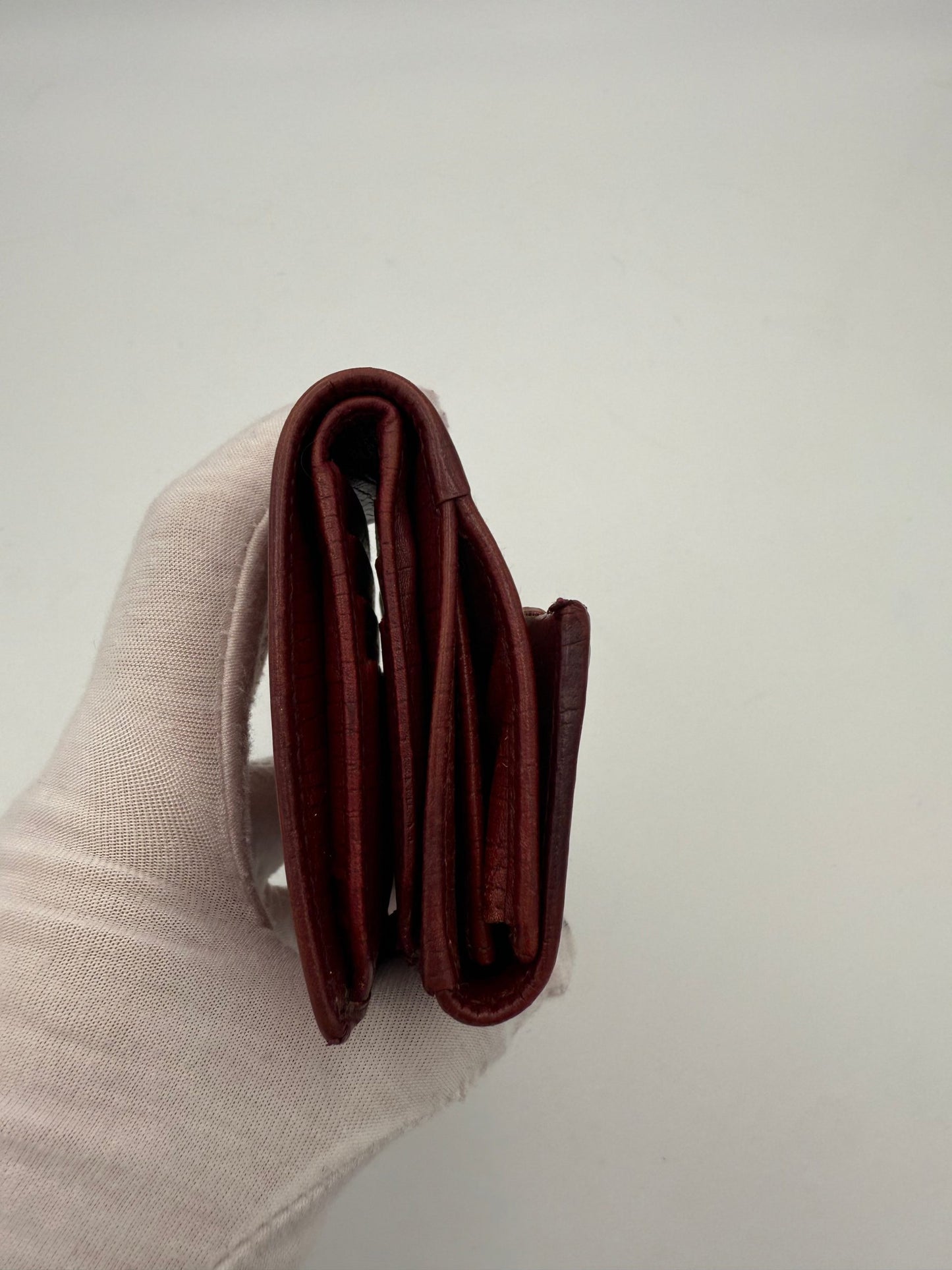 Gucci GUCCI GG Canvas Compact Wallet