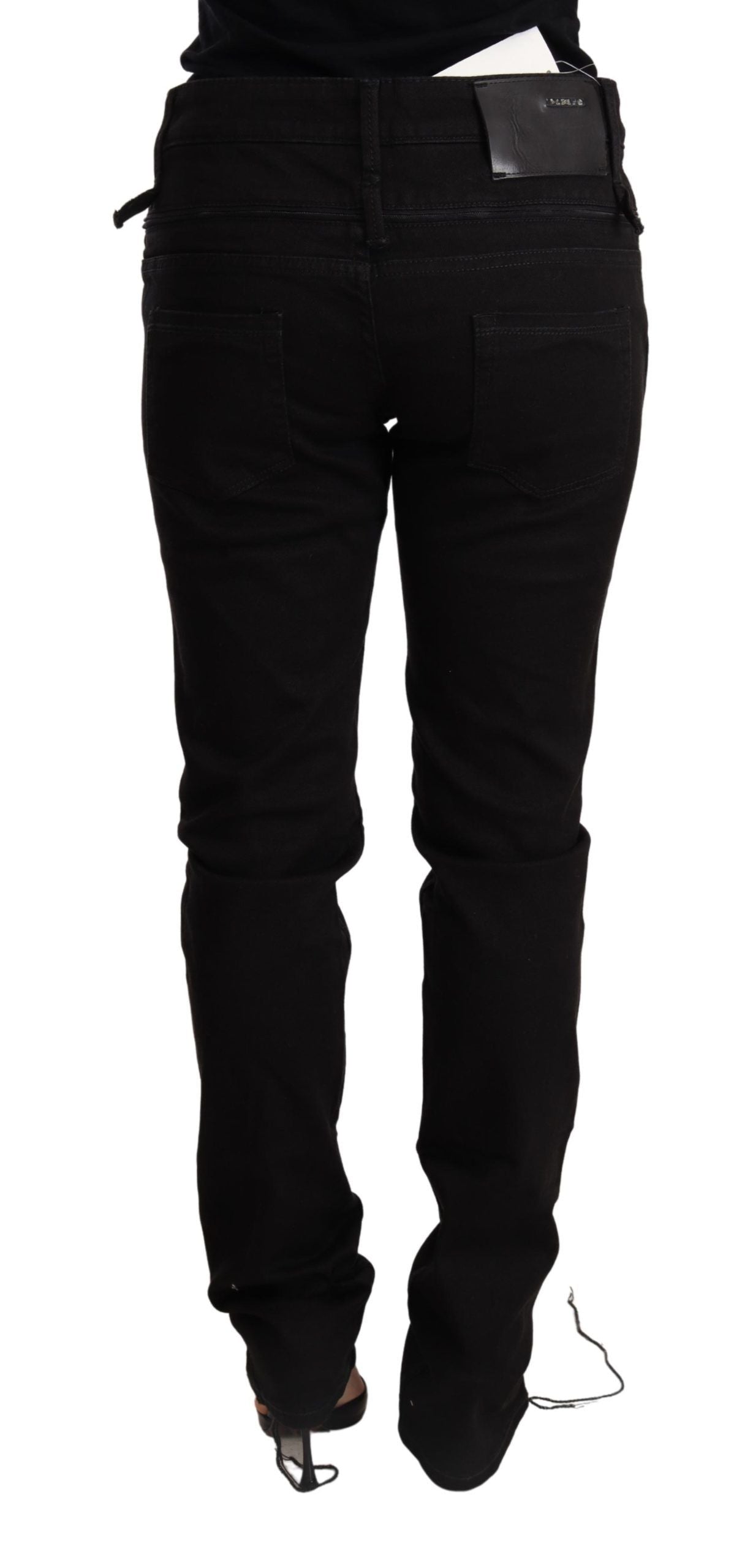 Eight chic skinny low-waisted black denim