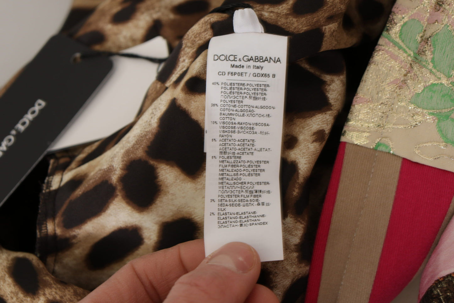 Dolce & Gabbana Patchwork -minimekko tuppissa - monivärinen eleganssi