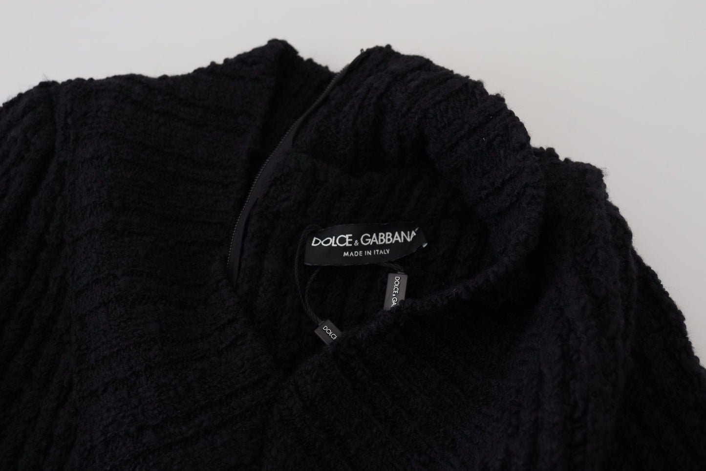 Dolce & Gabbana Elegant Black Wool Blend -villamekko