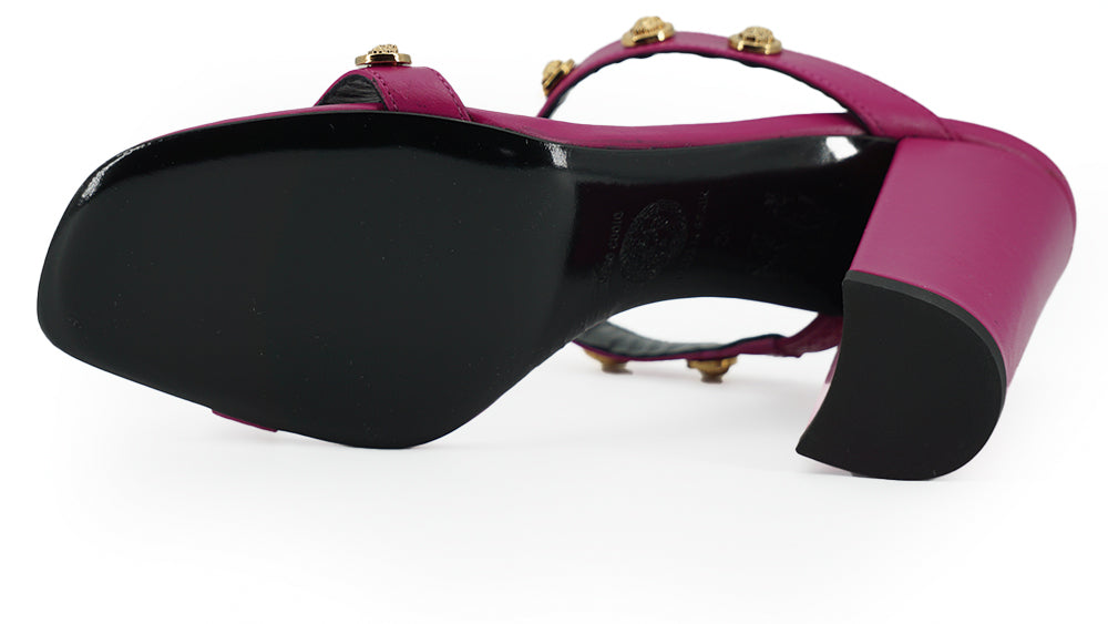 Versace Elegant korkeat sandaalit violettia vasikannahkaa