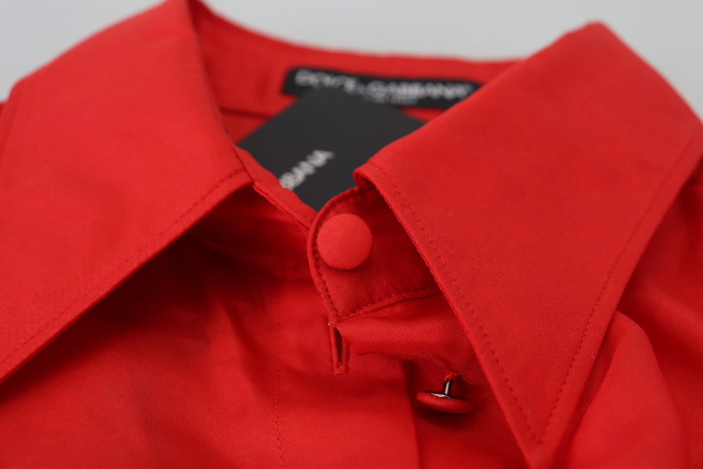 Dolce & Gabbana Elegant long-sleeved polo shirt with silk collar