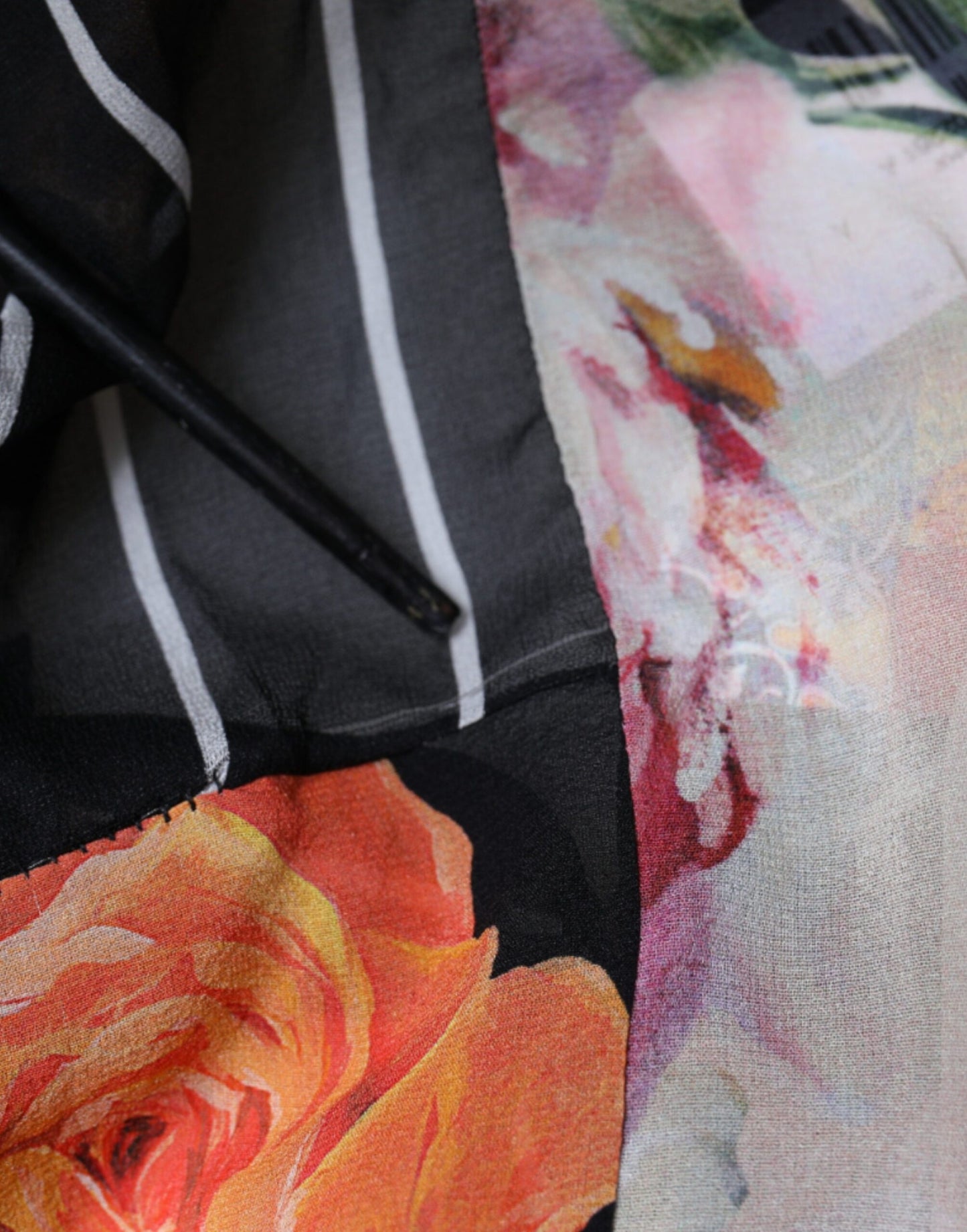 Dolce & Gabbana monivärinen Patchwork silkkikauluspusero
