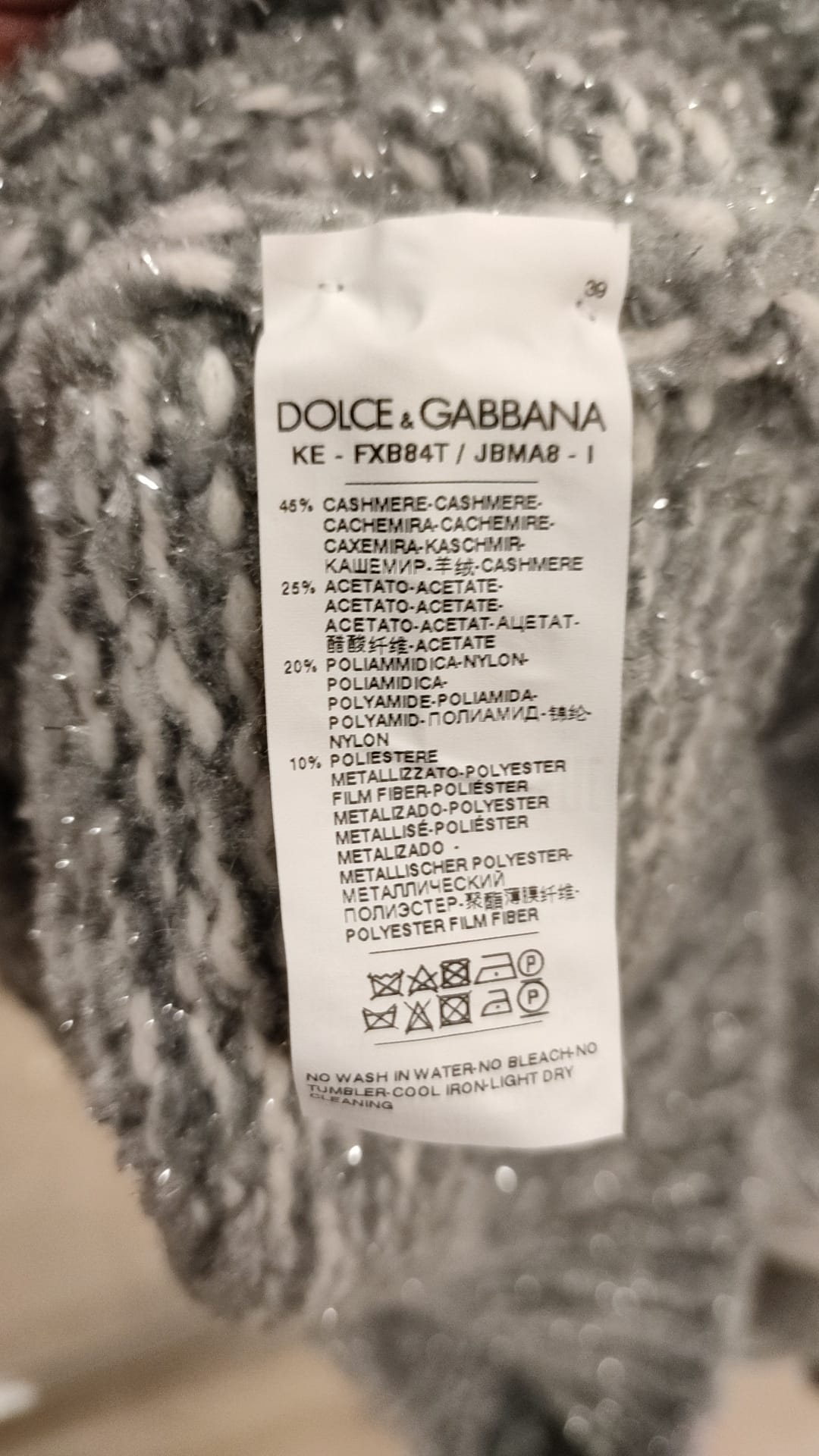 Dolce & Gabbana Elegantti villapaita harmaasta kashmirsekoituksesta