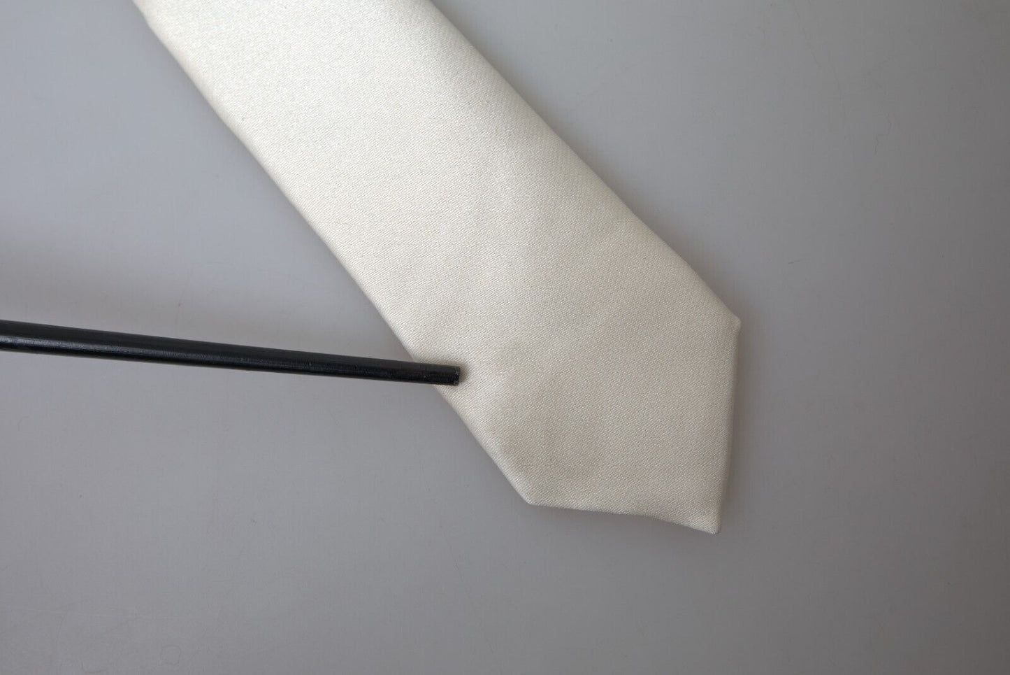 Dolce & Gabbana Classic miesten solmio valkoista silkkisatiinia