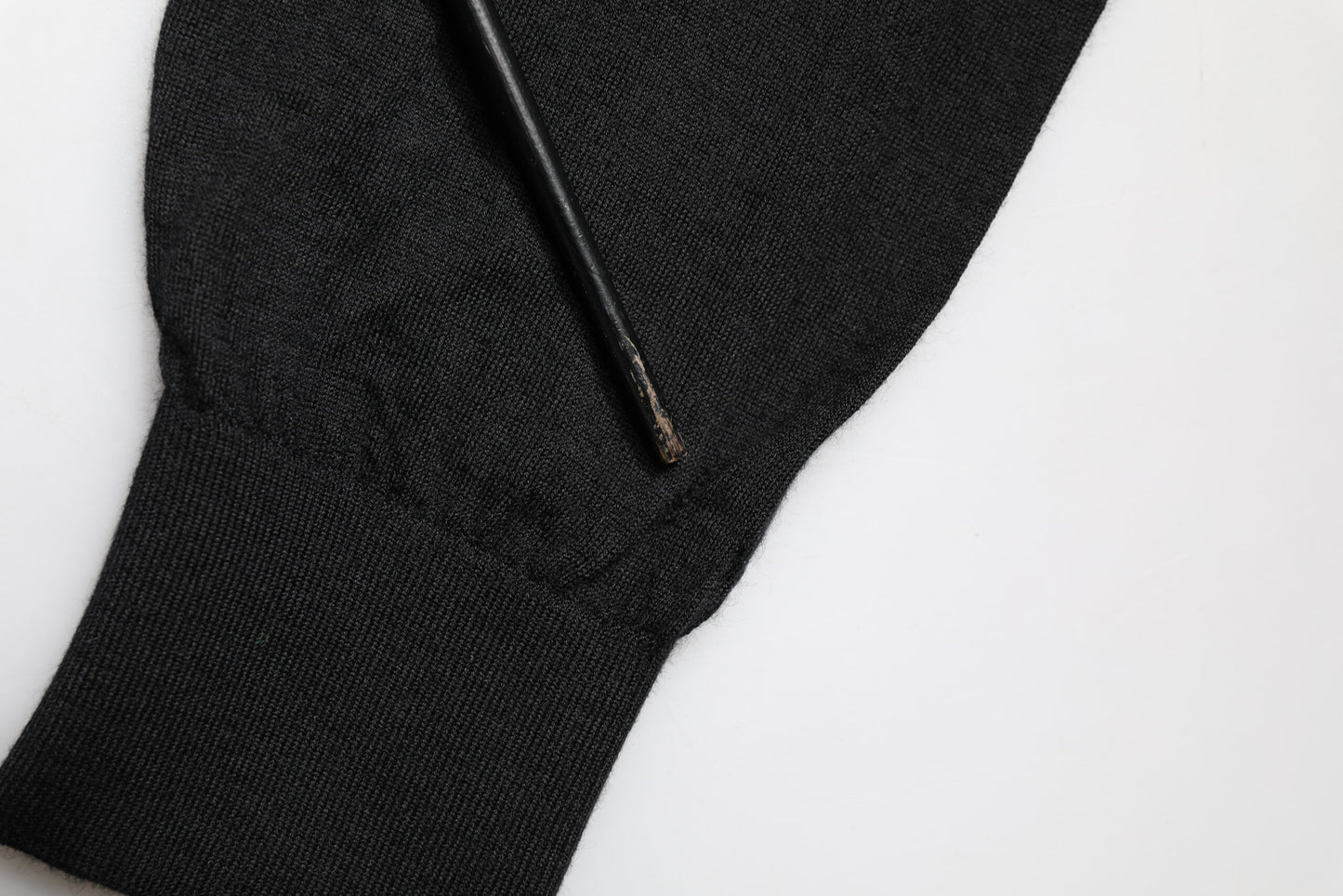 Dolce & Gabbana Black Cashmere V-Neck Men Pullover Sweater