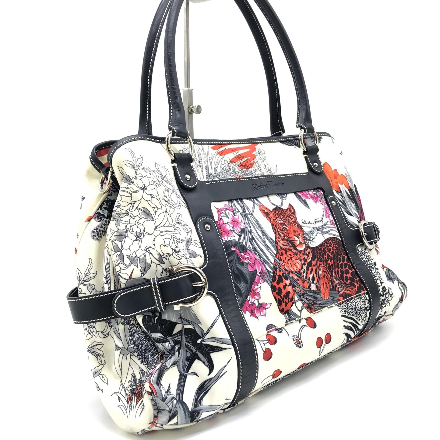 Salvatore Ferragamo Multicolor Nylon Fiera Print Shoulder Bag