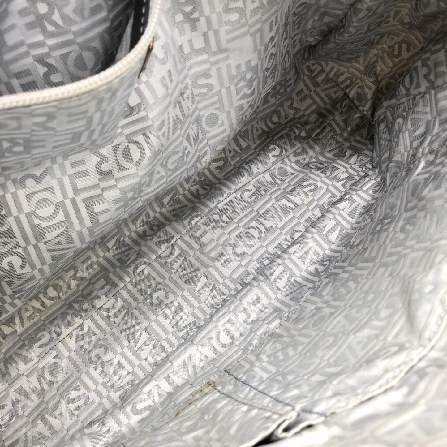 Salvatore Ferragamo Multicolor Nylon Fiera Print Shoulder Bag