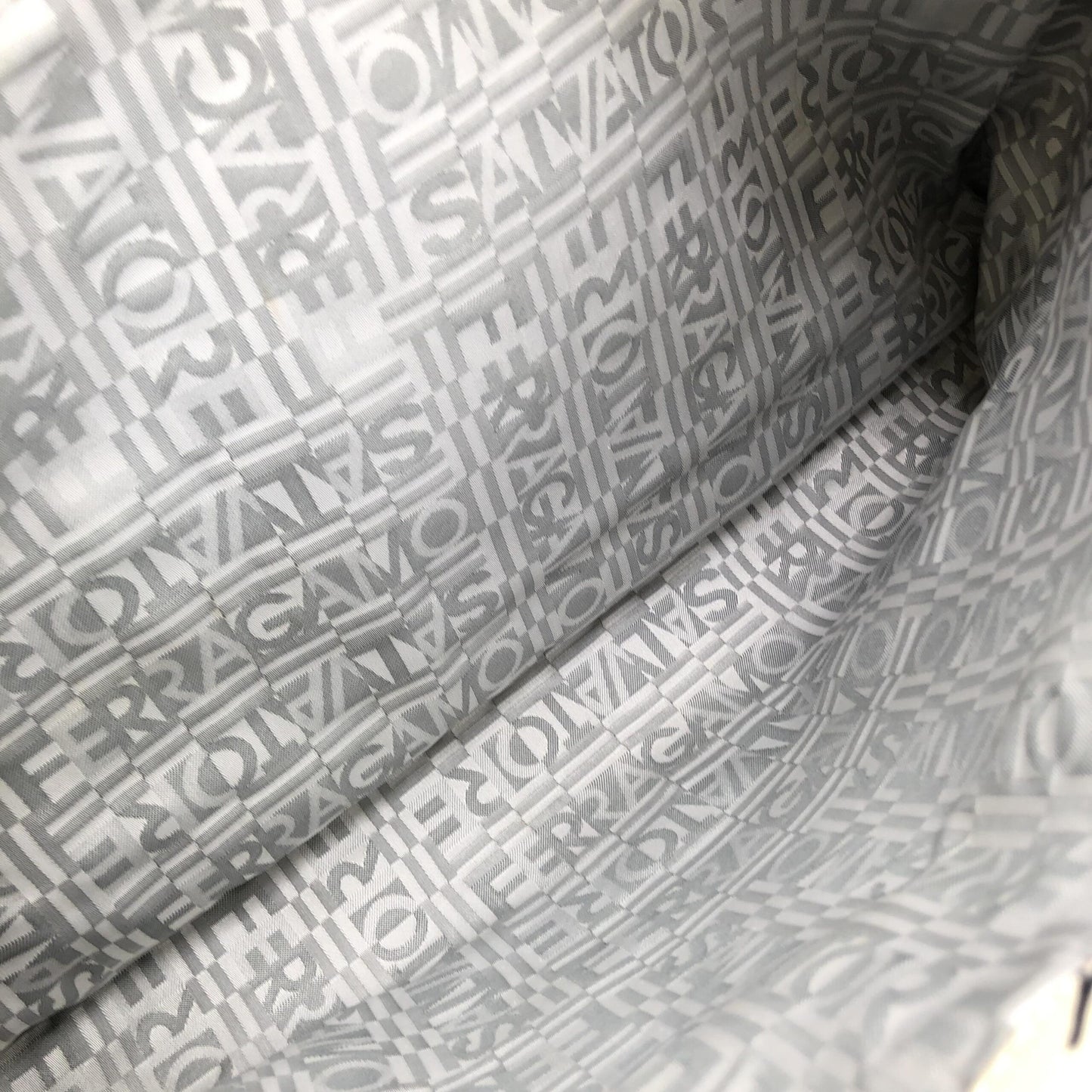 Salvatore Ferragamo Multicolor Nylon Fiera Print Shoulder Bag