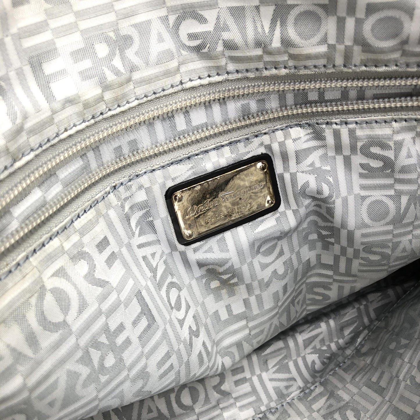 Salvatore Ferragamo Multicolor Nylon Fiera Print Shoulder Bag