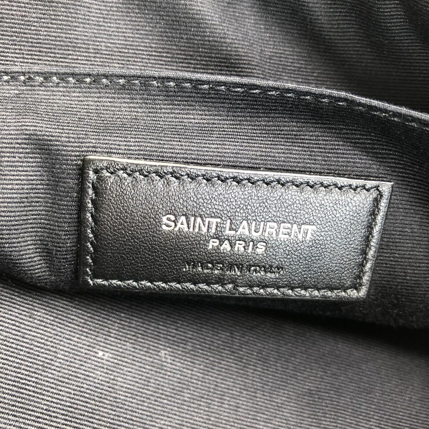 Saint Laurent Rive Gauche Zipped Pouch In Black