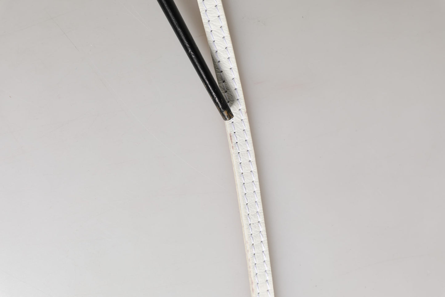 Ermanno Scervino White Leather Skinny Gold Metal Buckle Belt