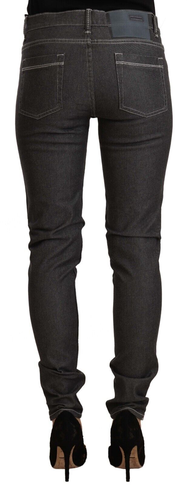 Acht Schicke Skinny-Jeans mit mittlerer Taille in Schwarz