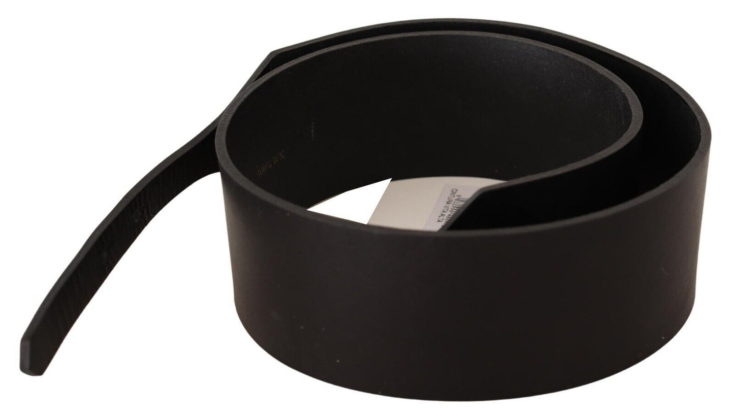 Costume National Chic leather fashion belt with silver-colored buckle