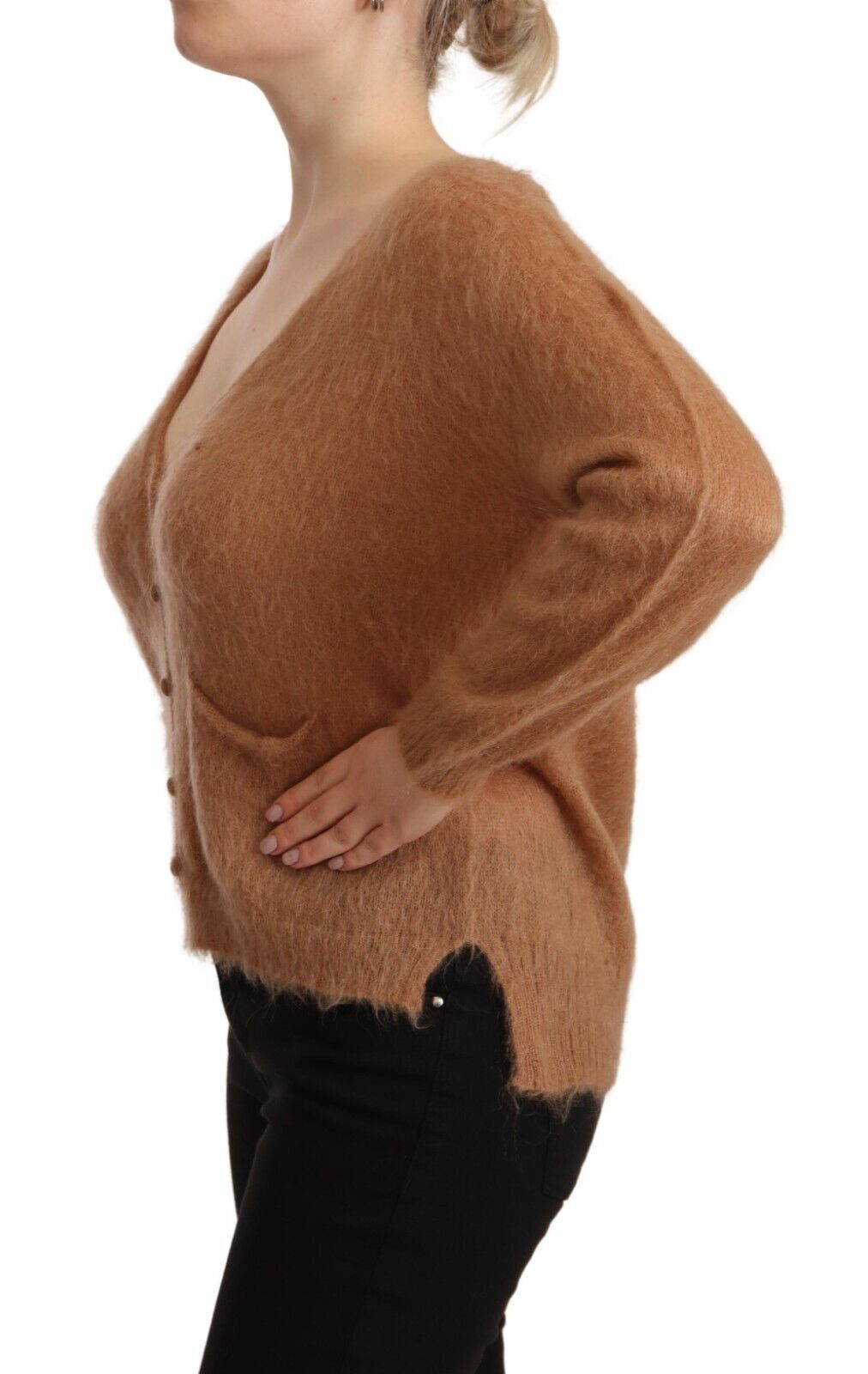 PINK MEMORIES Chic brown knitted cardigan with button closure at the front