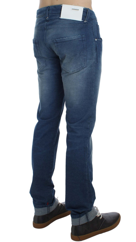 Kahdeksan Slim Fit Blue Wash italialaista denimiä