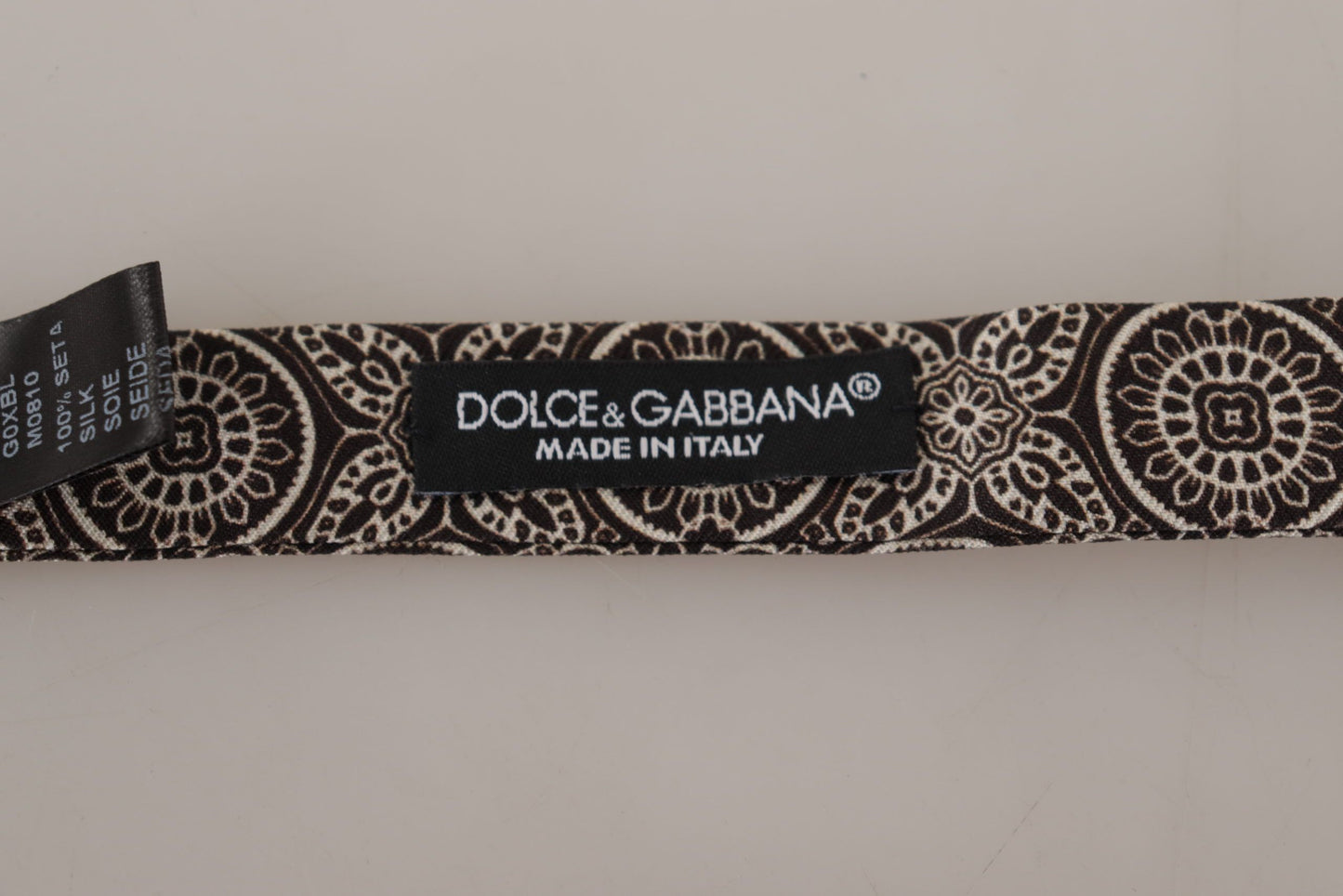 Dolce &amp; Gabbana tyylikäs silkkirusetti mustavalkoinen