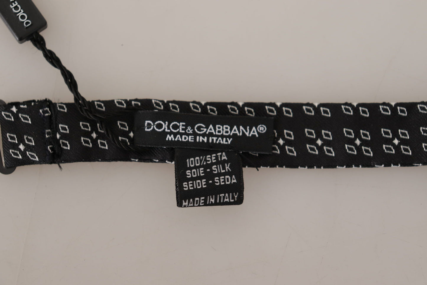 Dolce &amp; Gabbana Elegant Polka Dot silkkirusetti