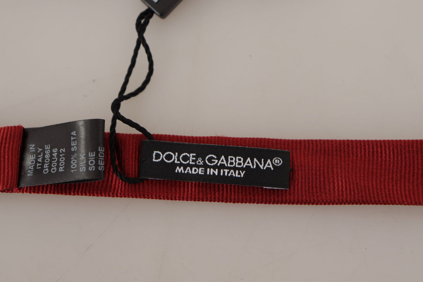 Dolce &amp; Gabbana Elegantti punainen silkkirusetti