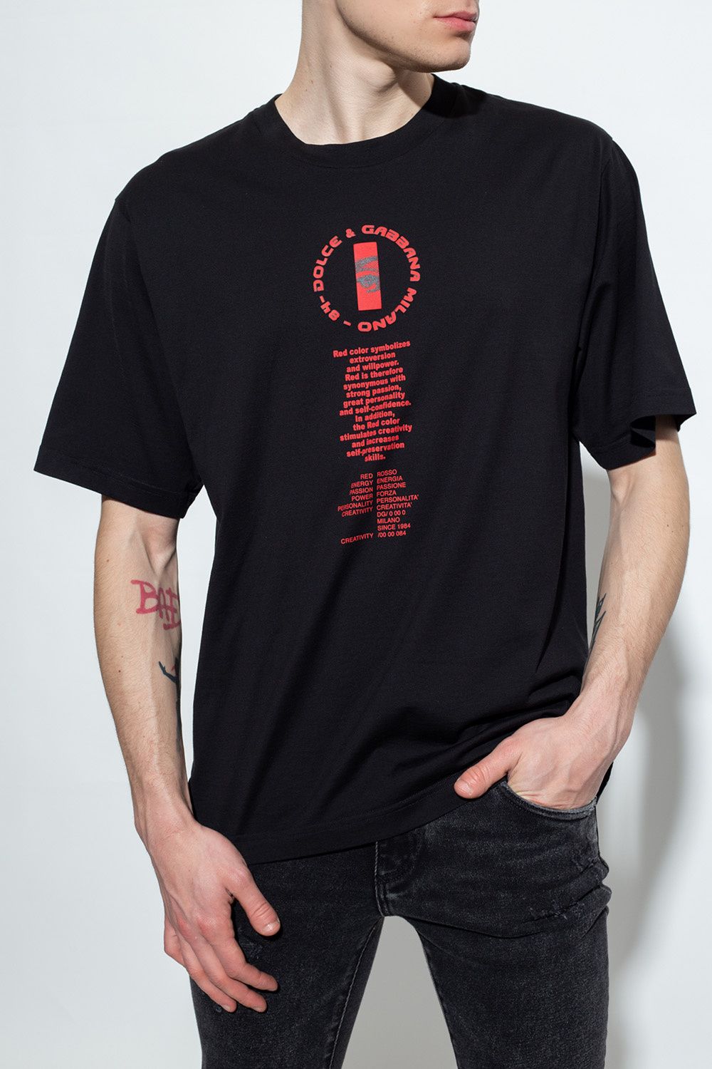 Dolce &amp; Gabbana Elegant black cotton T-shirt with red contrast design