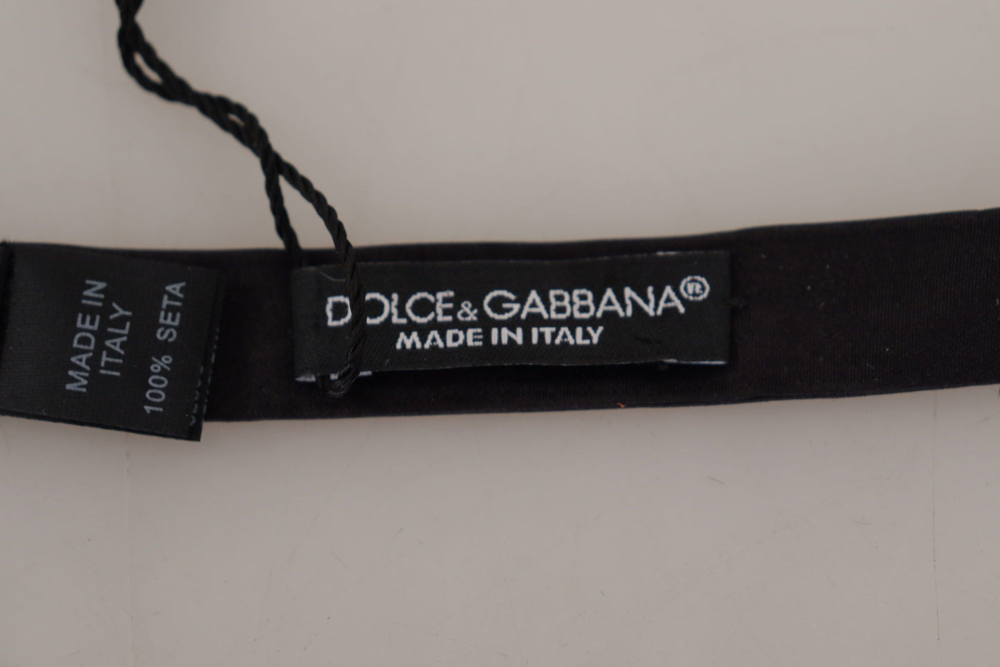 Dolce &amp; Gabbana tyylikäs musta silkkirusetti