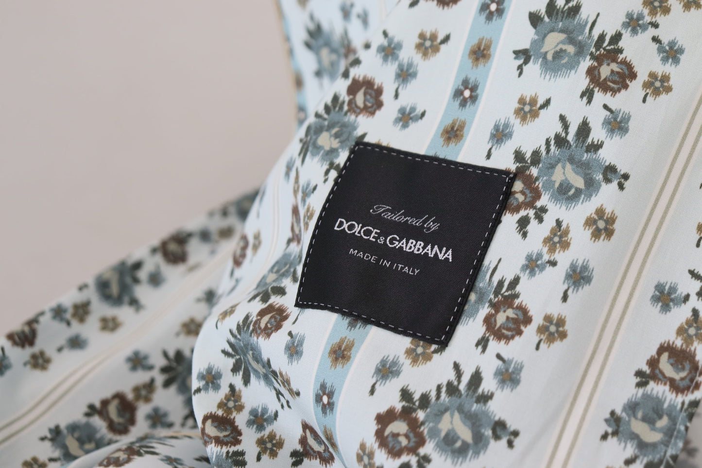 Dolce & Gabbana Elegante geblümte Baumwolljacke Robe