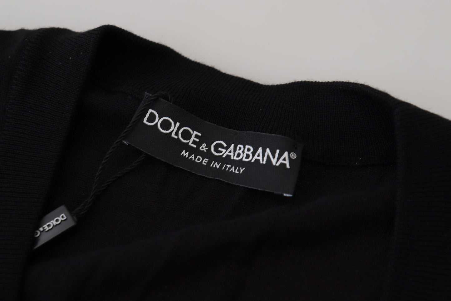 Dolce &amp; Gabbana Elegantti musta villatakki napeilla