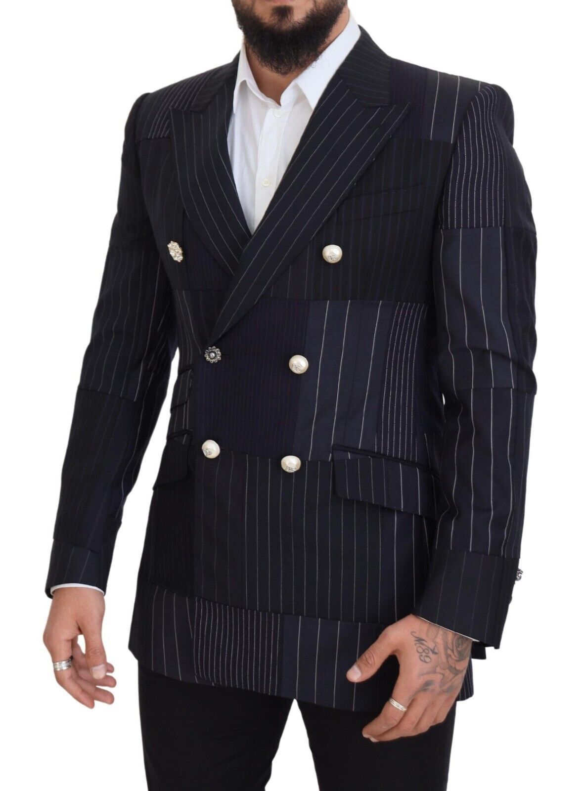 Dolce &amp; Gabbana Elegant navy blazer in slim fit and double-breasted