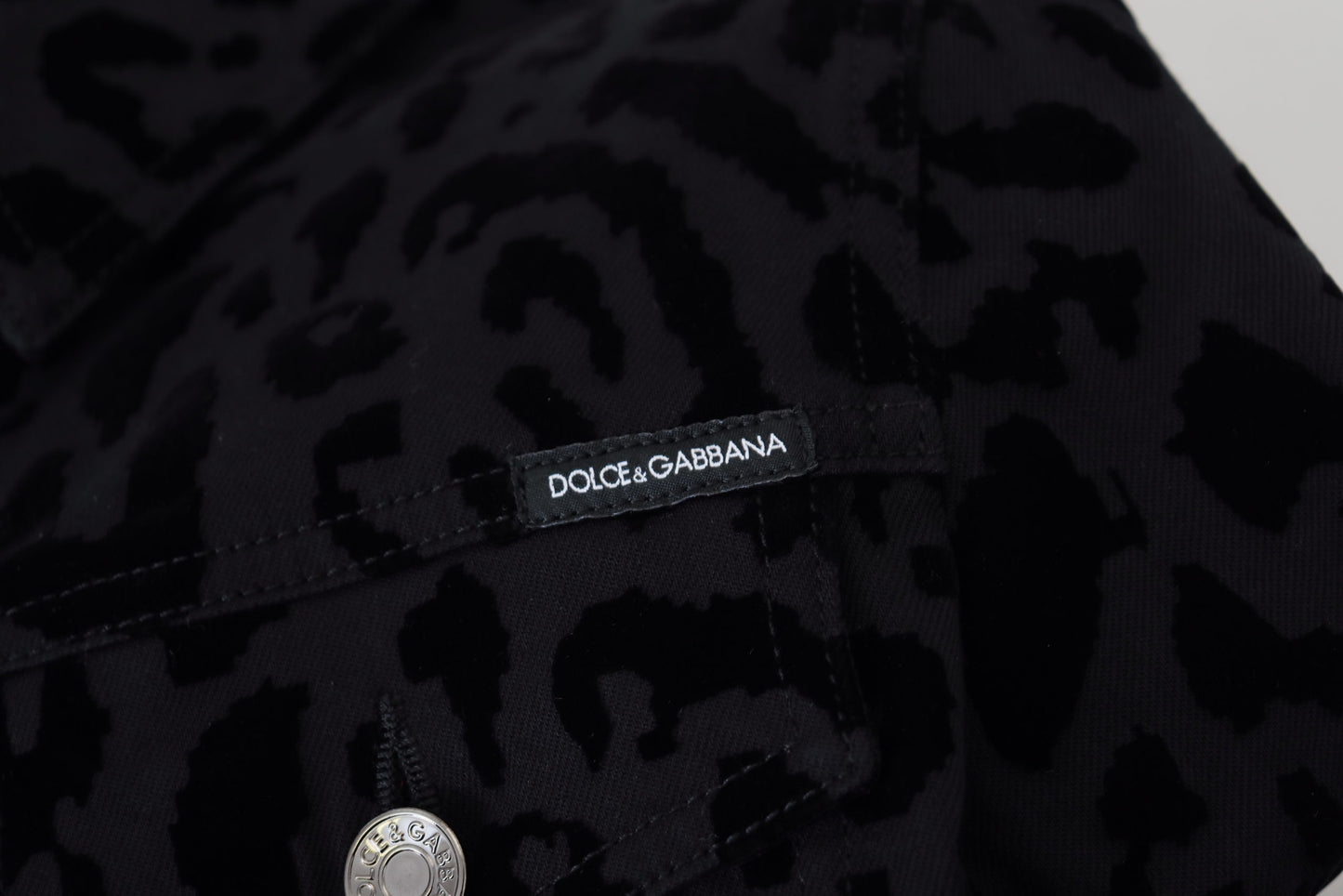 Dolce &amp; Gabbana Chic denim jacket with leopard print