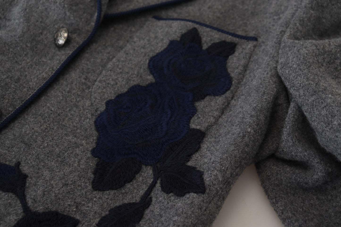 Dolce &amp; Gabbana Elegant blazer in grey wool with blue rose embroidery