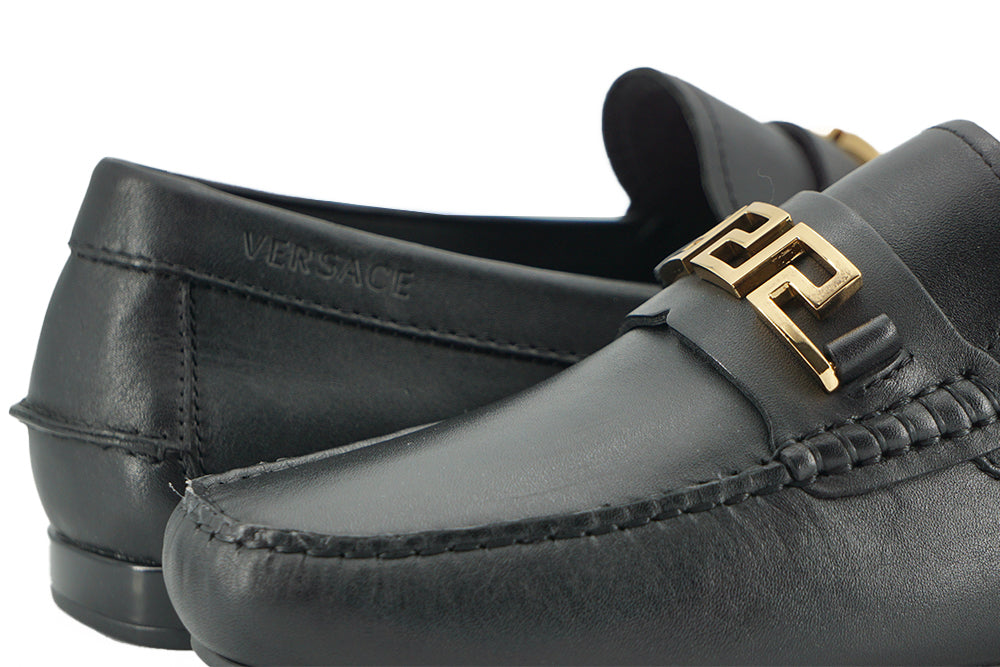 Versace Elegante Herren Loafers aus schwarzem Kalbsleder