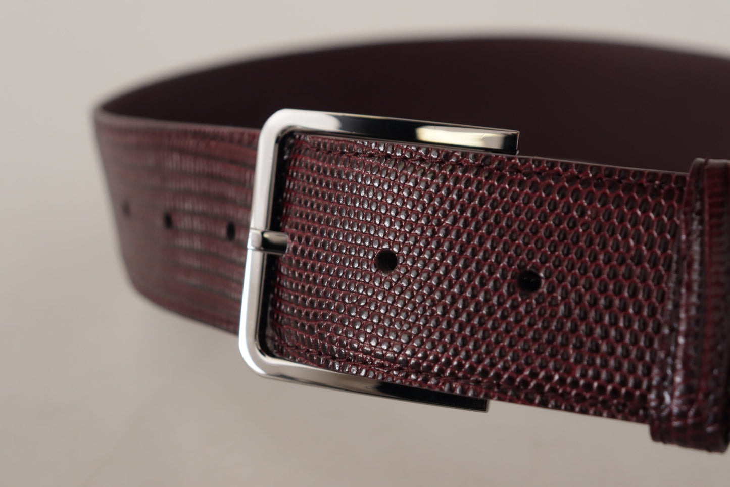 Dolce &amp; Gabbana Elegant chestnut brown leather belt with engraved buckle