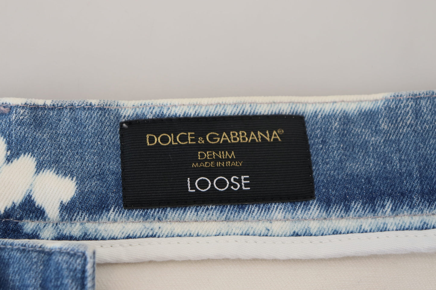 Dolce & Gabbana Elegante, locker sitzende Denim-Hose mit einzigartigem Druck