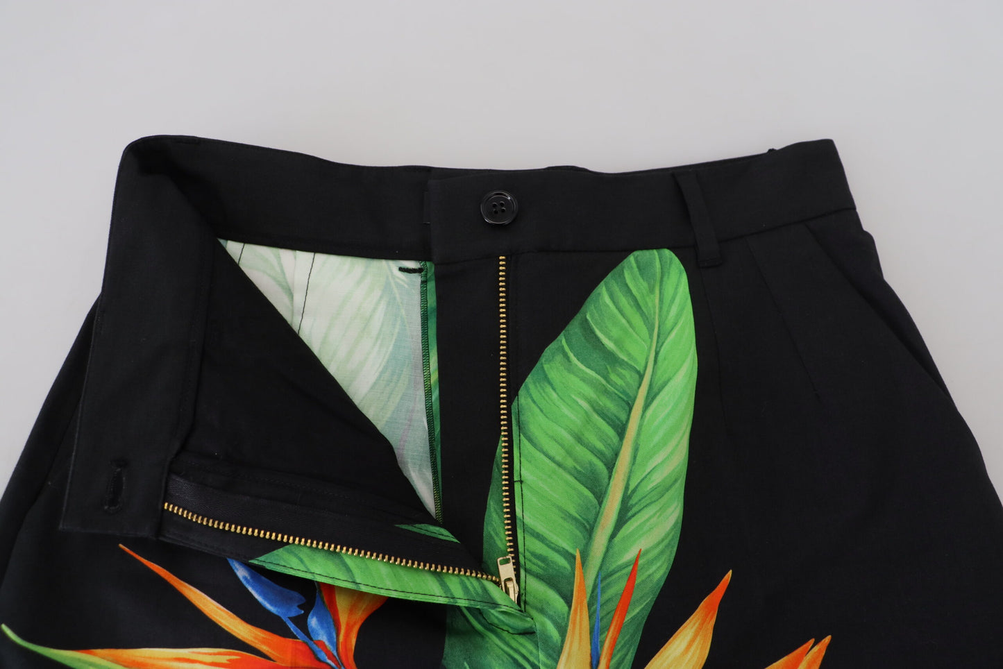 Dolce &amp; Gabbana High Waist Hot Pants Shorts with Black Leaf Print