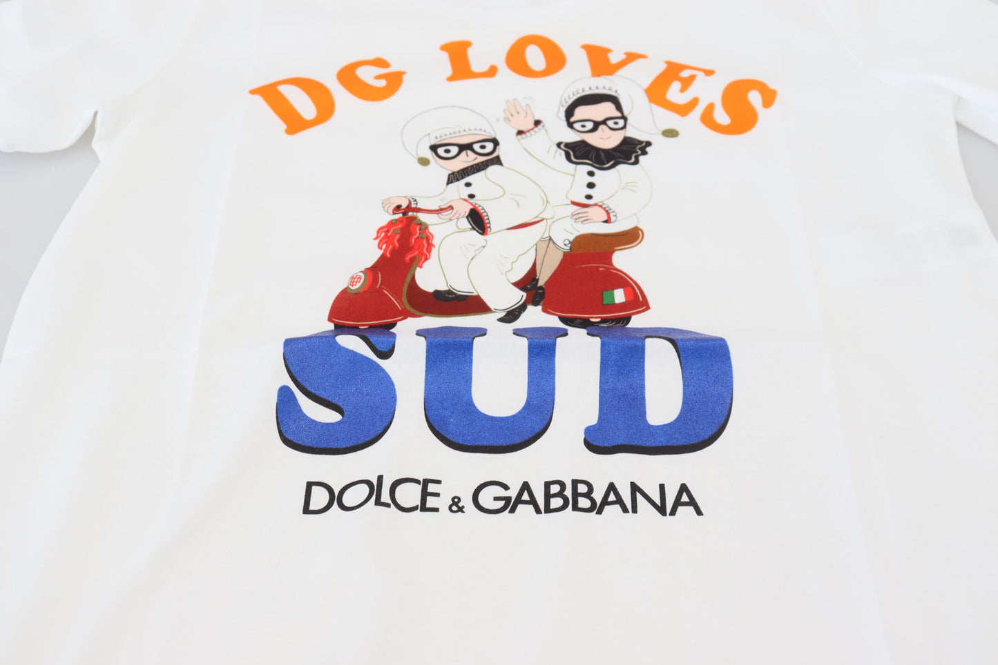 Dolce &amp; Gabbana Elegant white T-shirt with round neck and colorful print