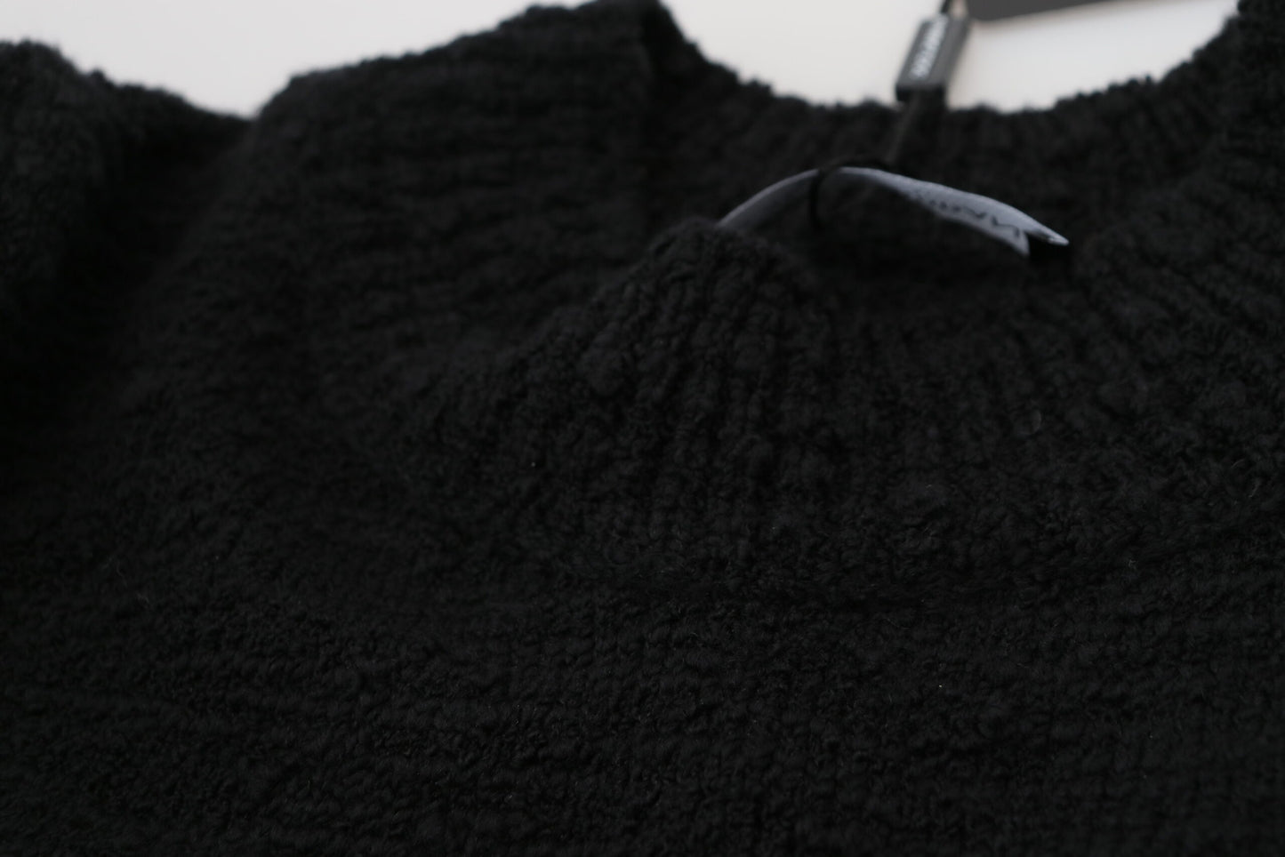 Dolce &amp; Gabbana Elegant sweater made of virgin wool