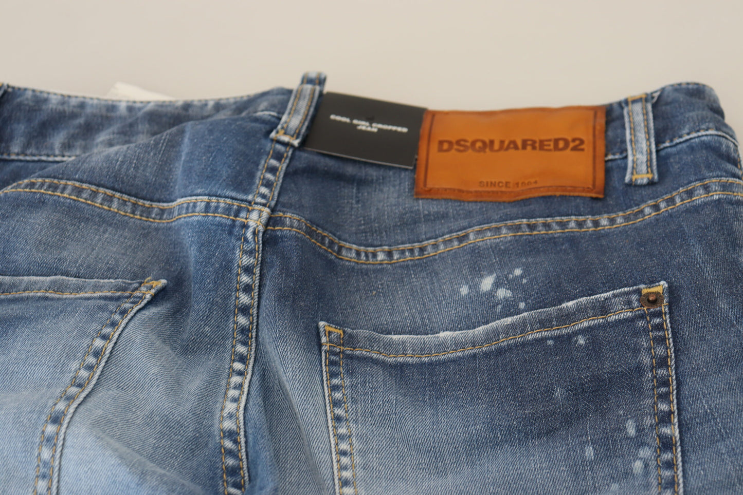 Dsquared² Chic blue cropped denim - upgrade your casual look