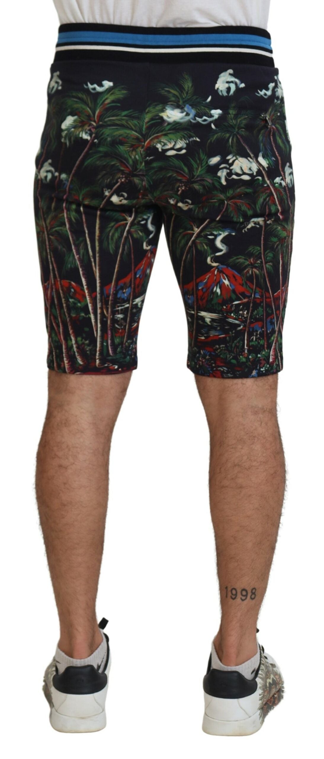 Dolce & Gabbana Lässige knielange Shorts mit Vulkandruck