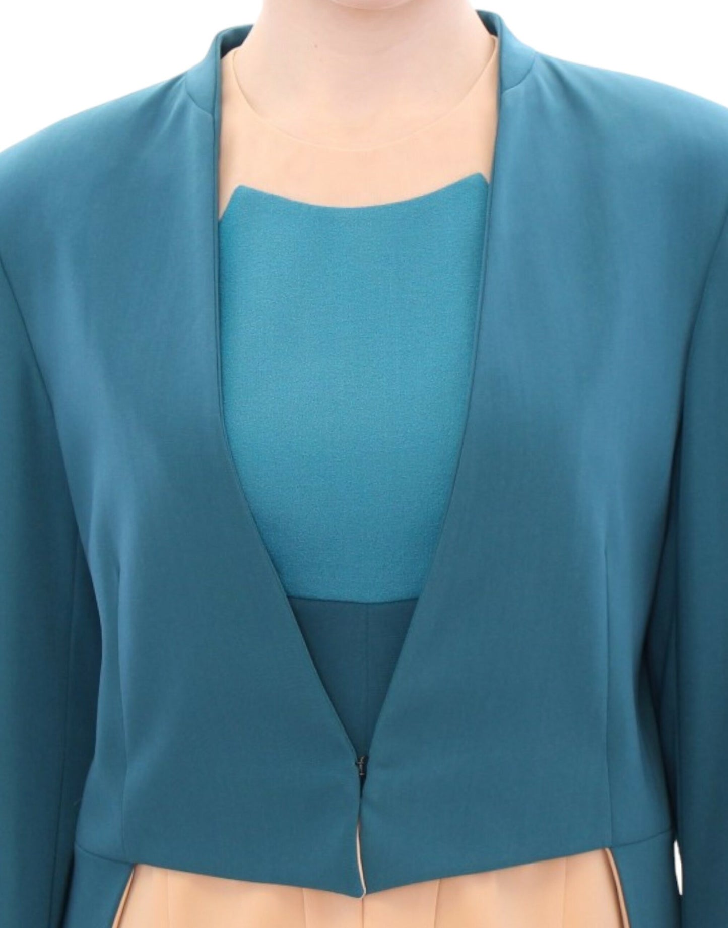 CO|TE Chic two-tone blazer in transitional style