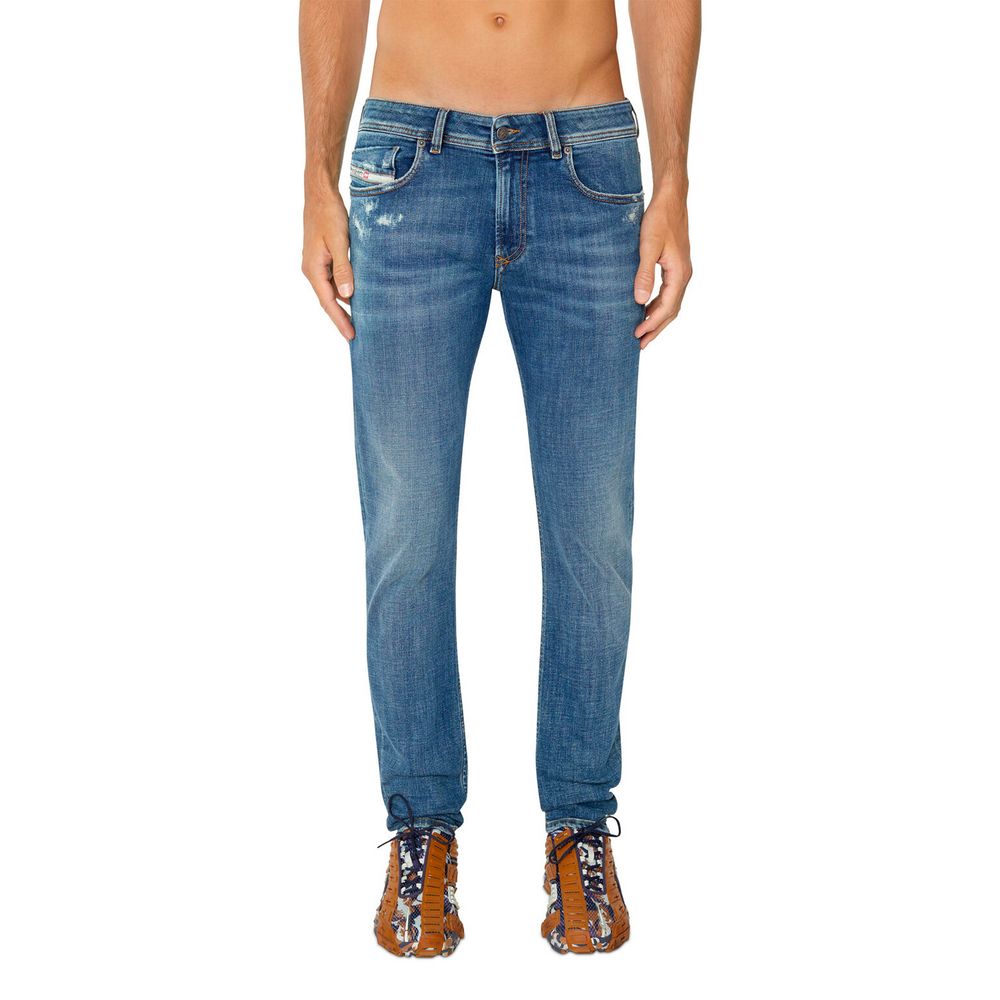 Diesel punk-inspired low-waist skinny jeans