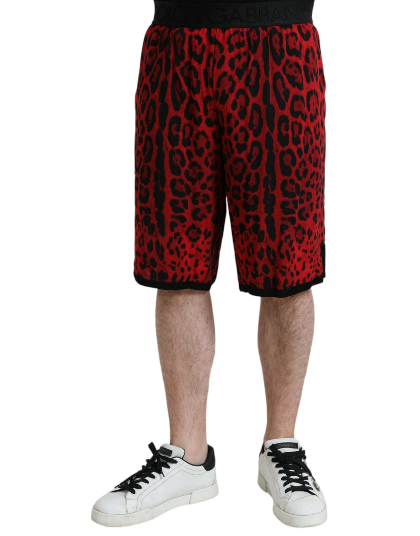 Dolce & Gabbana Rote Bermudashorts mit Leopardenmuster aus Viskose