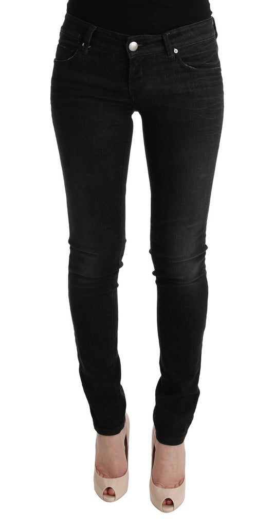 Eight chic slim fit jeans made of black cotton