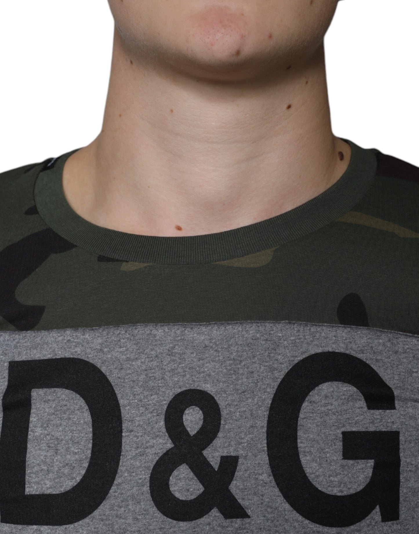 Dolce & Gabbana Multicolor Camouflage T-Shirt mit Rundhalsausschnitt aus Baumwolle