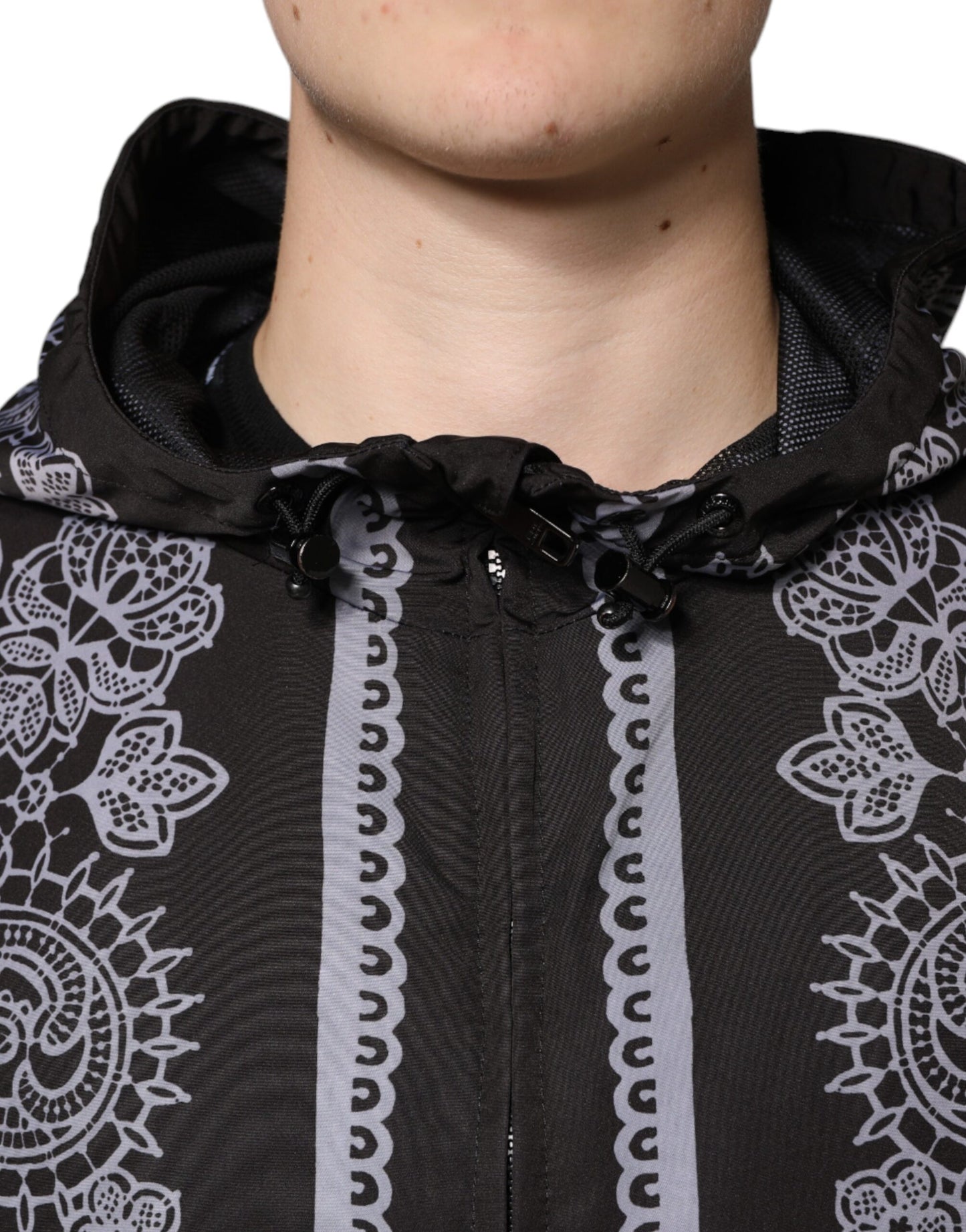 Dolce & Gabbana Schwarze Bandana Bomberjacke mit Kapuze und durchgehendem Reißverschluss