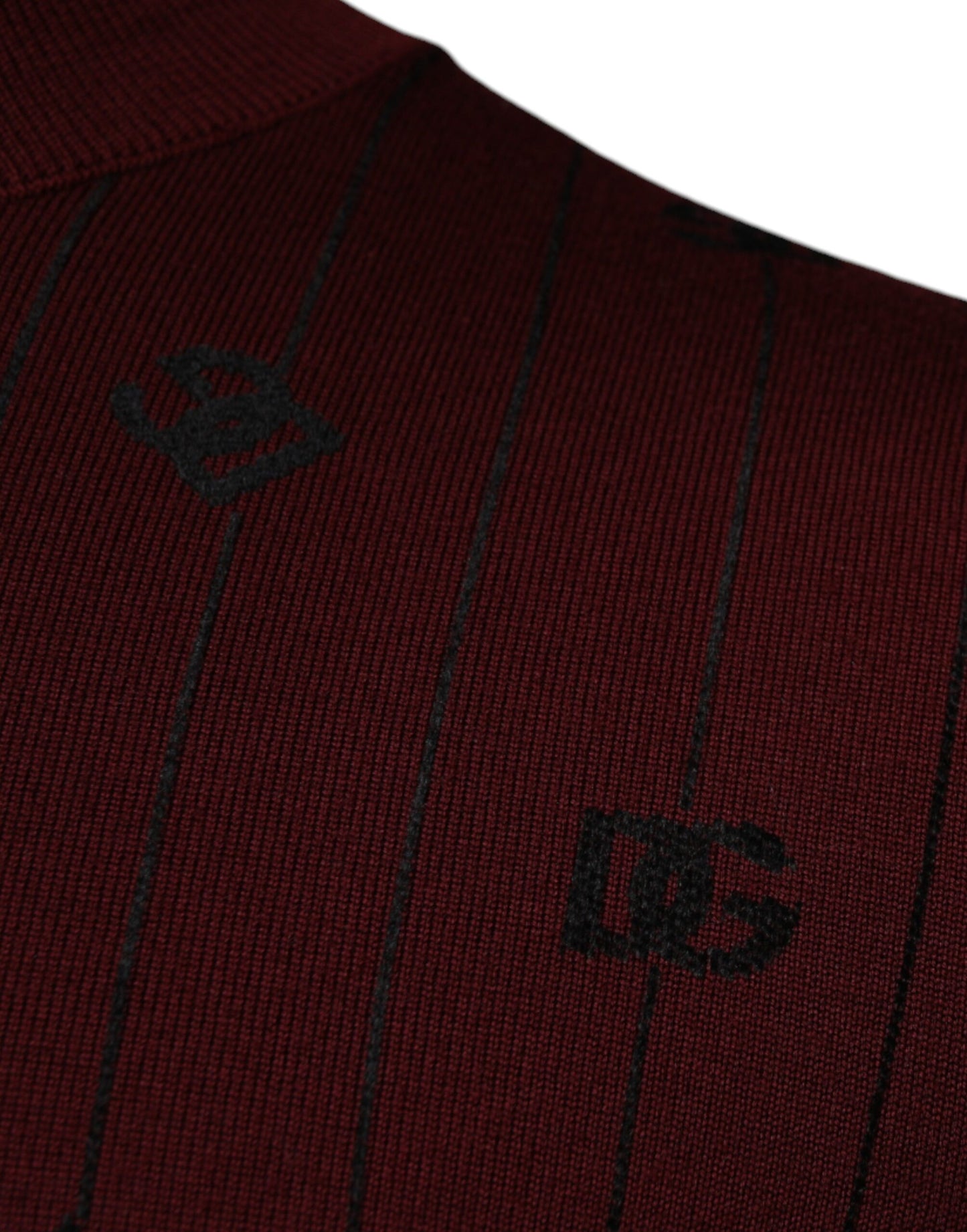 Dolce & Gabbana Kastanienbrauner Rollkragenpullover mit Monogramm