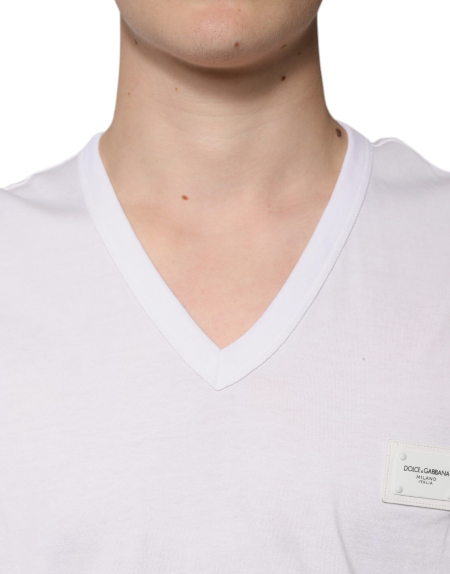 Dolce & Gabbana Weißes Logo-T-Shirt mit V-Ausschnitt und kurzen Ärmeln