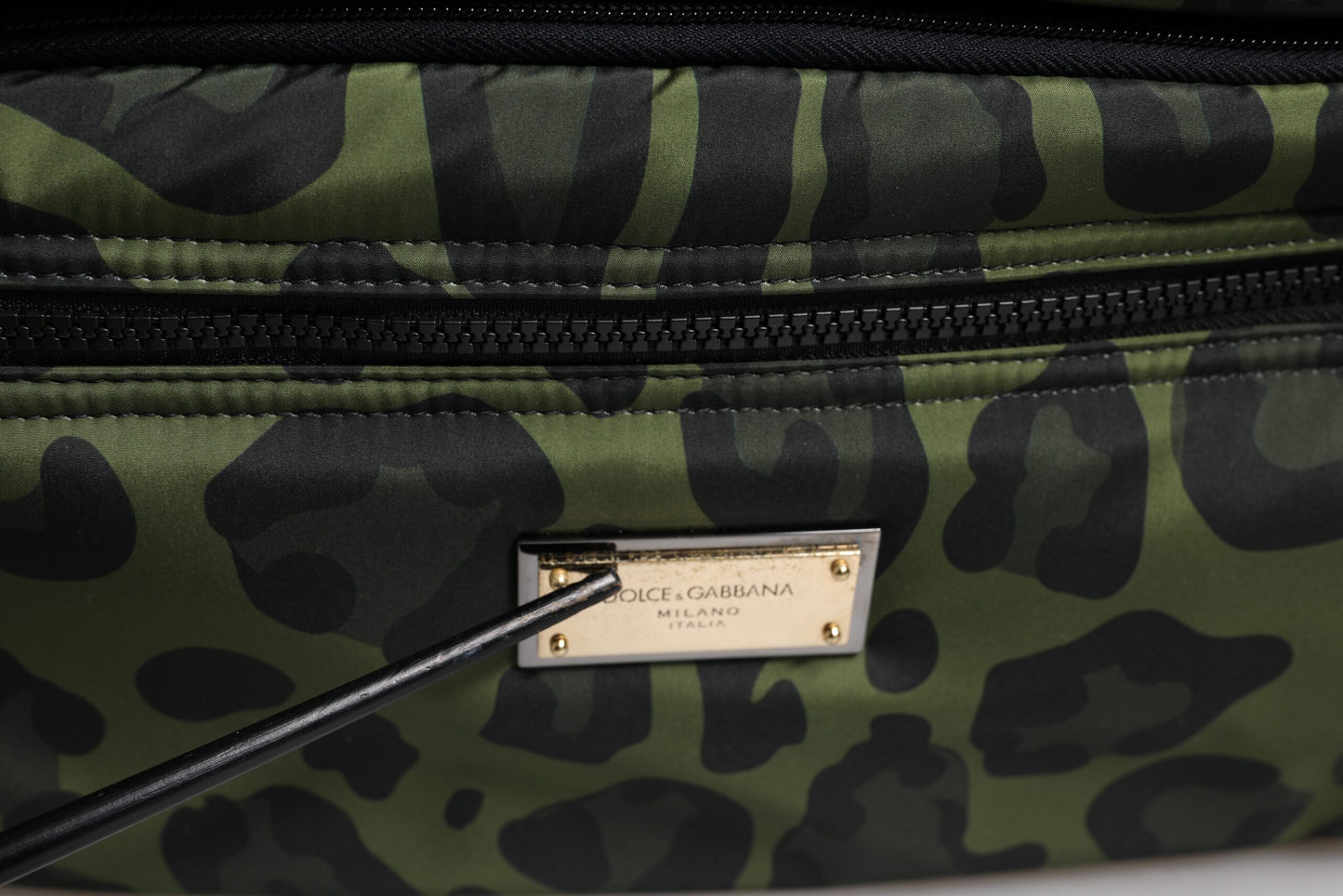 Dolce & Gabbana Grüne Polyester-Manteltasche mit Leopardenmuster