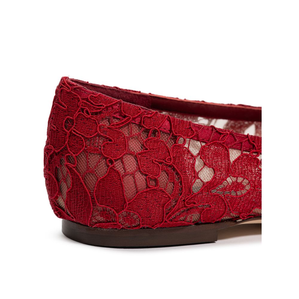 Dolce & Gabbana Flacher Schuh aus roter Viskose