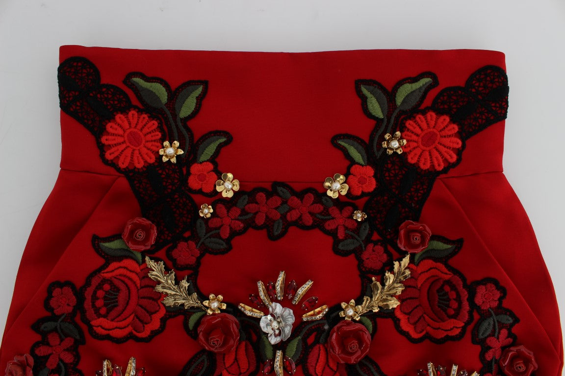 Dolce &amp; Gabbana Gorgeous red shorts with silk embroidery